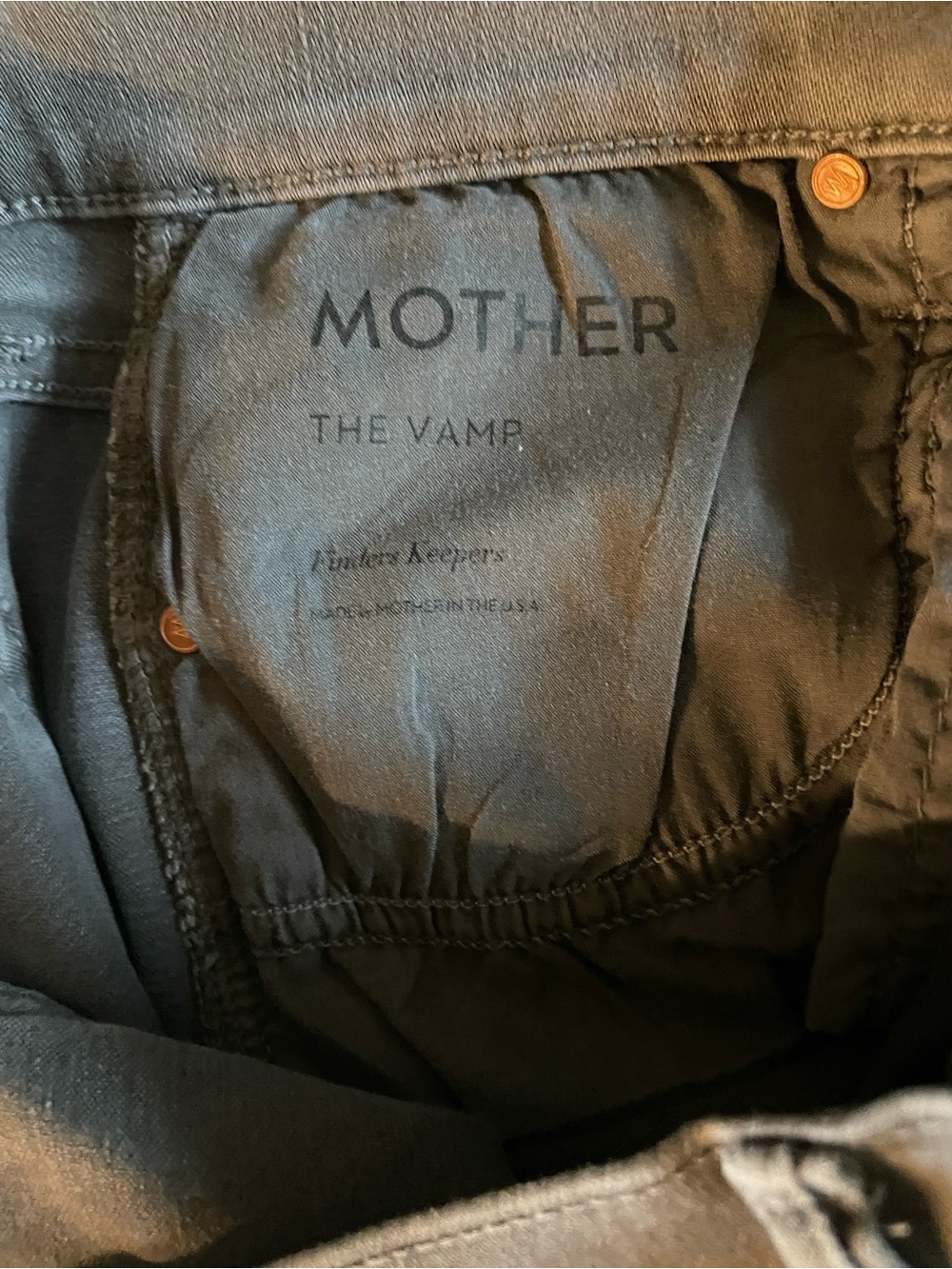 MOTHER The Vamp Pants in Black